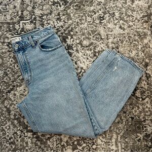 Abercrombie Curve Love 90’s Straight Ultra High Rise Jeans 12S/31S